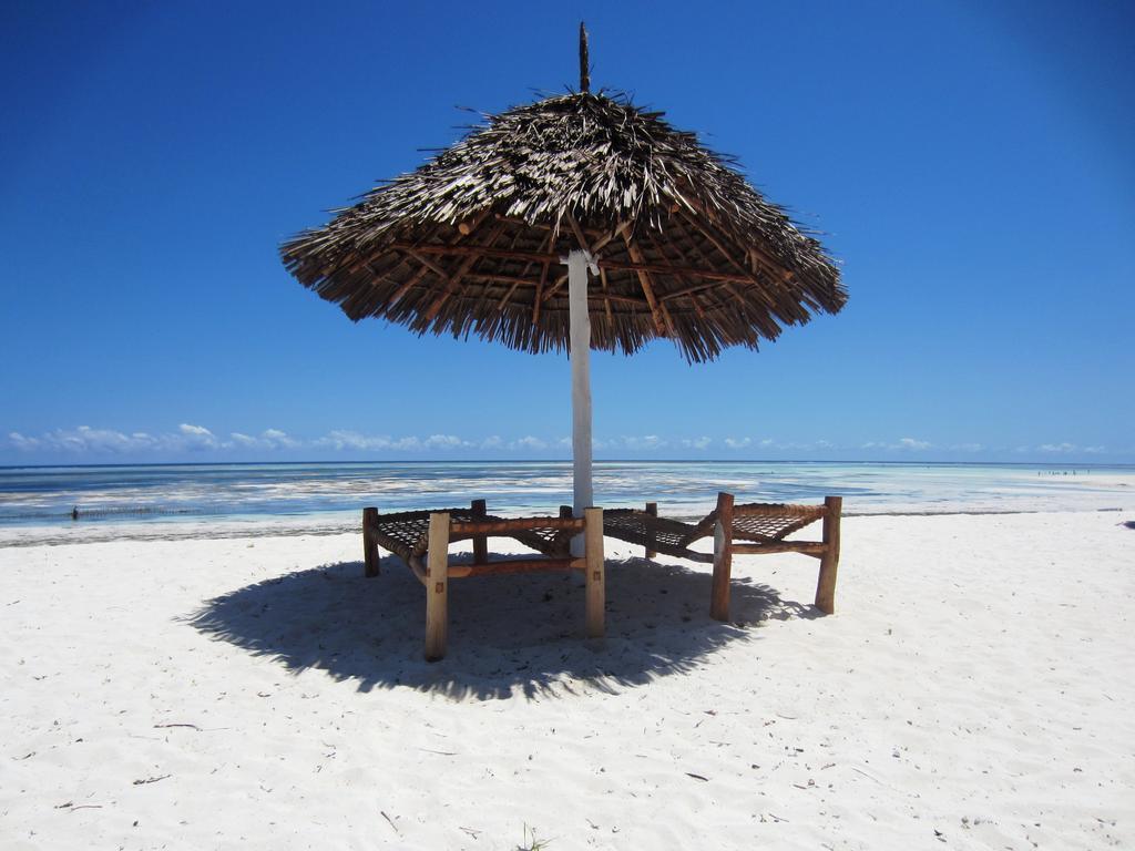 Moonshine Villa Hotel Pwani Mchangani Eksteriør bilde